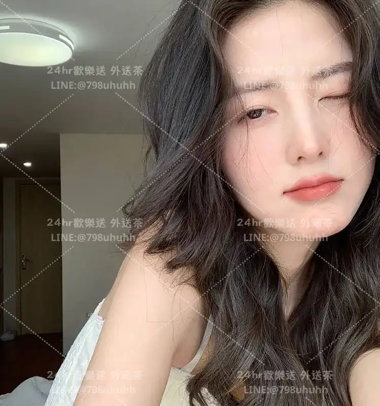 桃園包養 Francesca