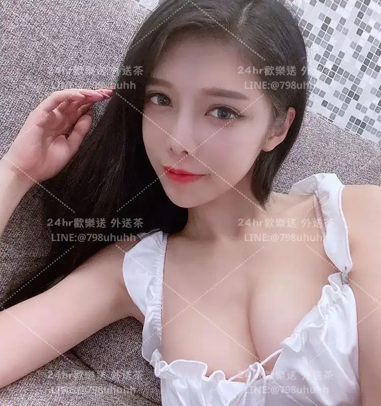 彰化包養 Alina