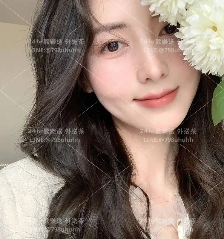 桃園包養 Francesca