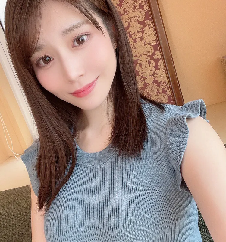 屏東包養 河北彩花